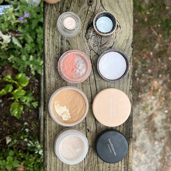 7 products: sun bum, Tarte, bareMinerals - Picture 4 of 9